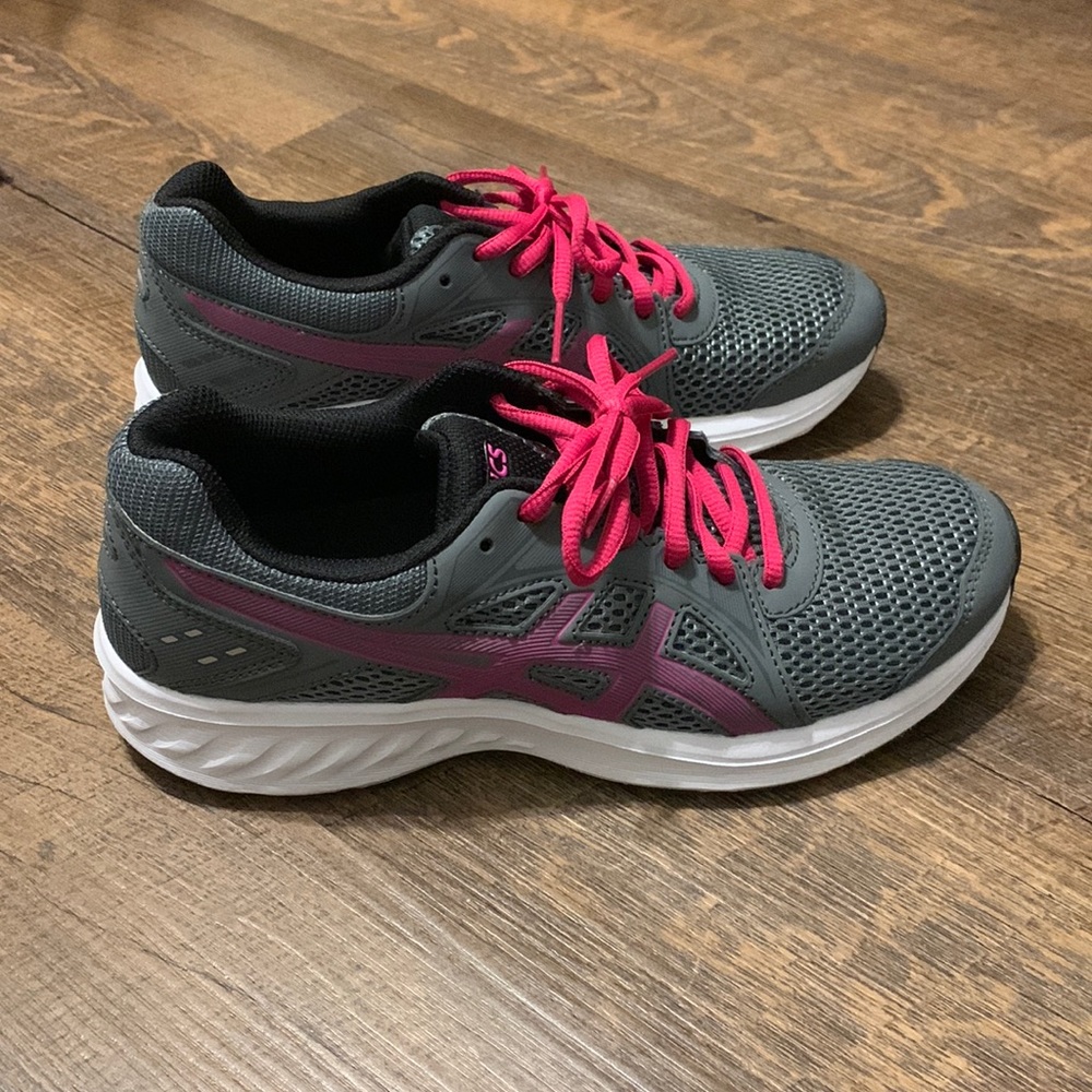 ASICS Tennis Shoes